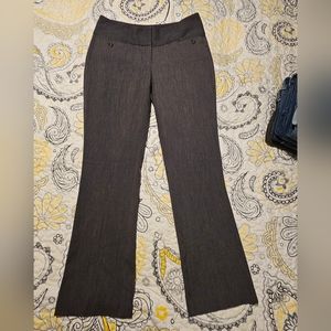 Maurices Dark Gray Dress Pants - Size 1/2 Short